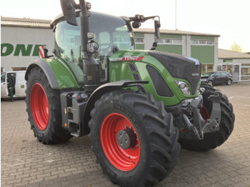 Трактор FENDT 724 Vario