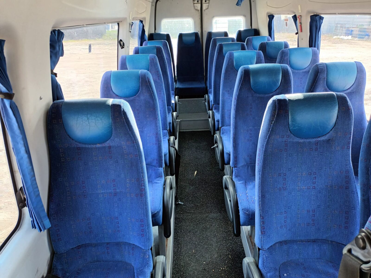 Микроавтобус, Пассажирский фургон IVECO Daily 50 C 18 - 23 seats minibus: фото 19