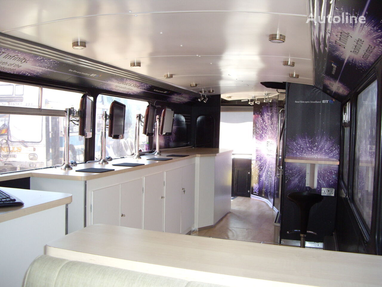 Двухэтажный автобус MCW METROBUS British Double Decker Bus Marketing Exhibition Training: фото 5