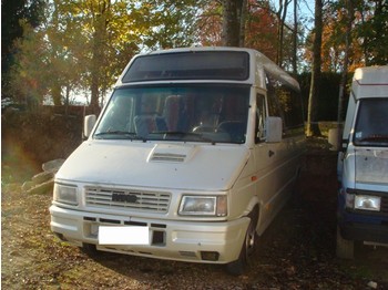 IVECO - Микроавтобус