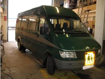 Mercedes-Benz 412 - Микроавтобус