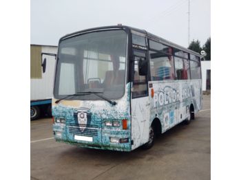 NISSAN 70/6D left hand drive 4.0 diesel 29 seats - Микроавтобус