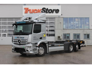 Грузовик-контейнеровоз/ Сменный кузов Mercedes-Benz eActros 300 L BDF Distronic Spur-Ass Totwinkel