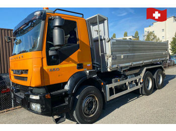 Самосвал Iveco 260T45 Trakker    6x4: фото 1