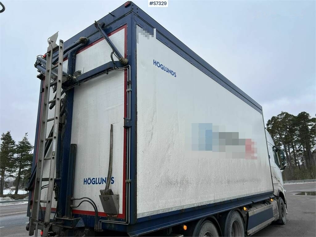 Грузовик с закрытым кузовом Volvo FH 6x2 wood chip truck with trailer: фото 19
