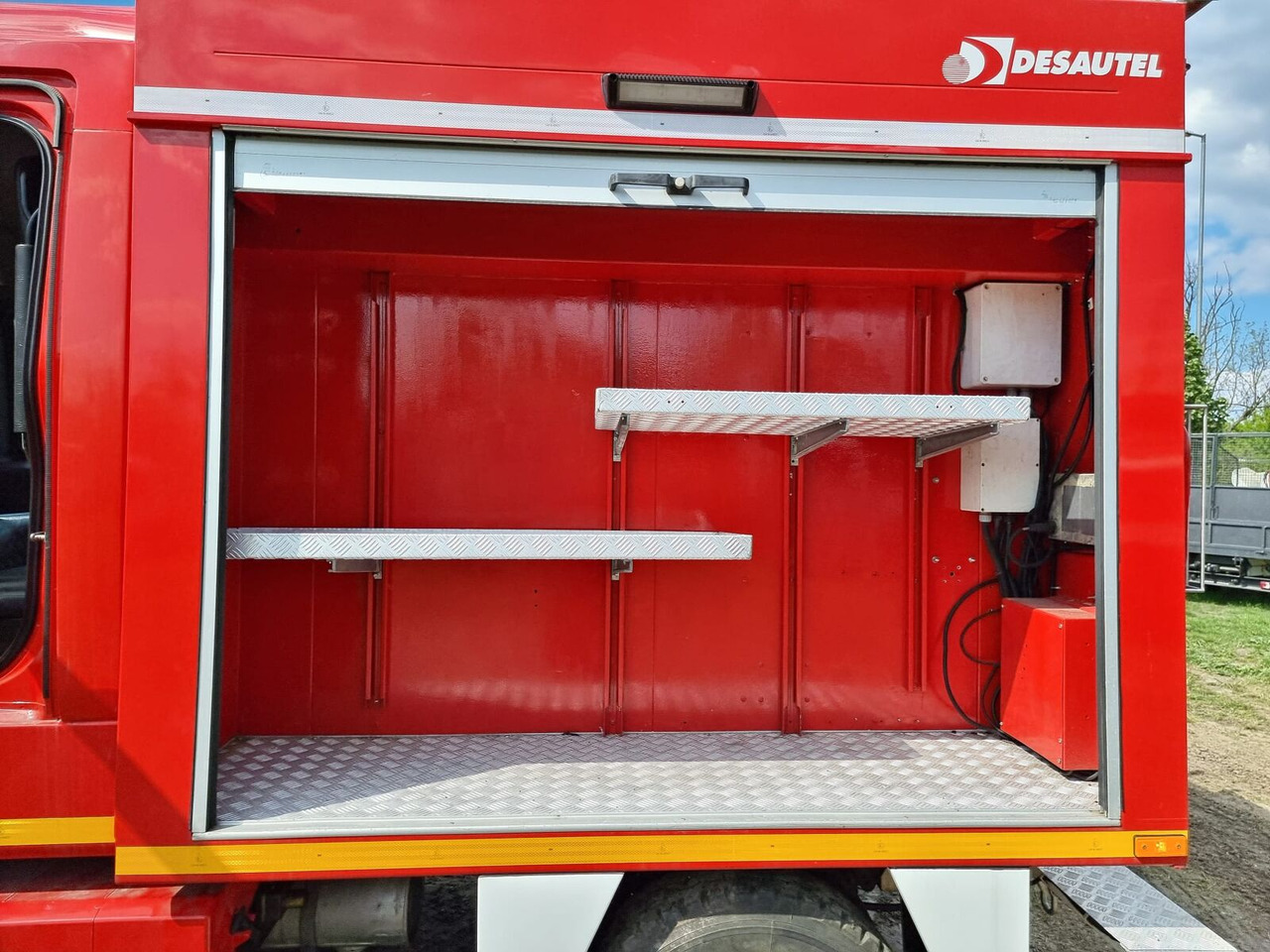 Пожарная машина Renault Midlum 210 dci Fire Truck - 2000l water + 170l foam: фото 34