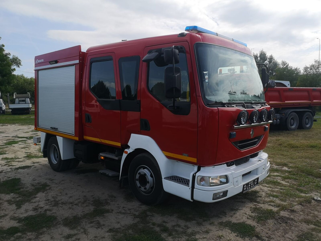 Пожарная машина Renault Midlum 210 dci Fire Truck - 2000l water + 170l foam: фото 7