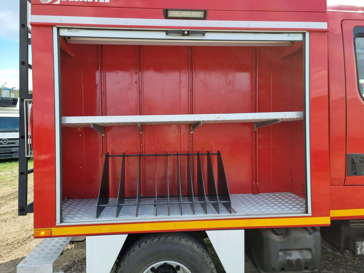 Пожарная машина Renault Midlum 210 dci Fire Truck - 2000l water + 170l foam: фото 25