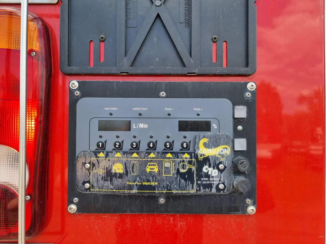 Пожарная машина Renault Midlum 210 dci Fire Truck - 2000l water + 170l foam: фото 32