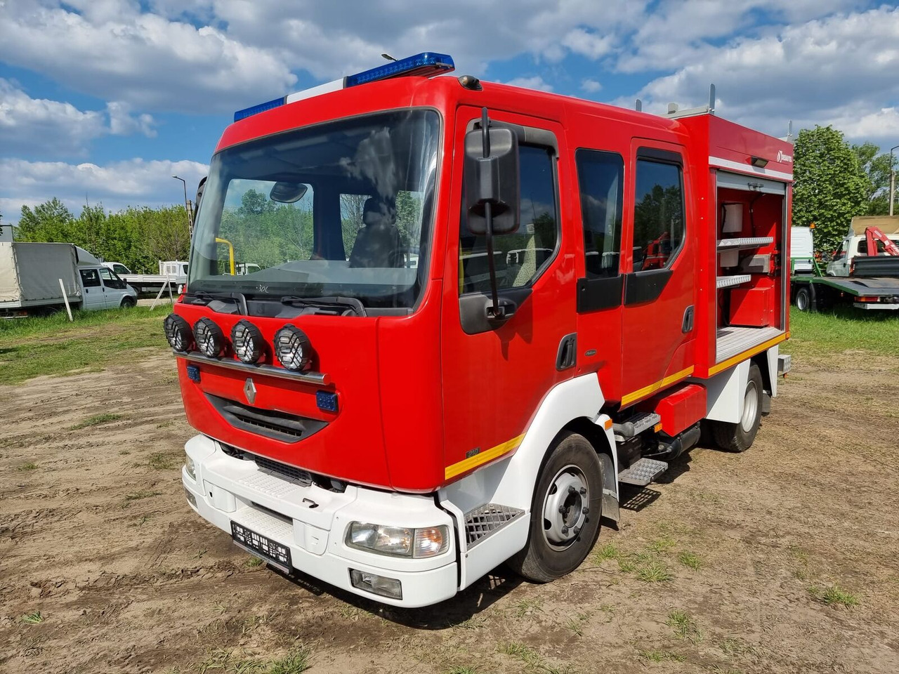 Пожарная машина Renault Midlum 210 dci Fire Truck - 2000l water + 170l foam: фото 3