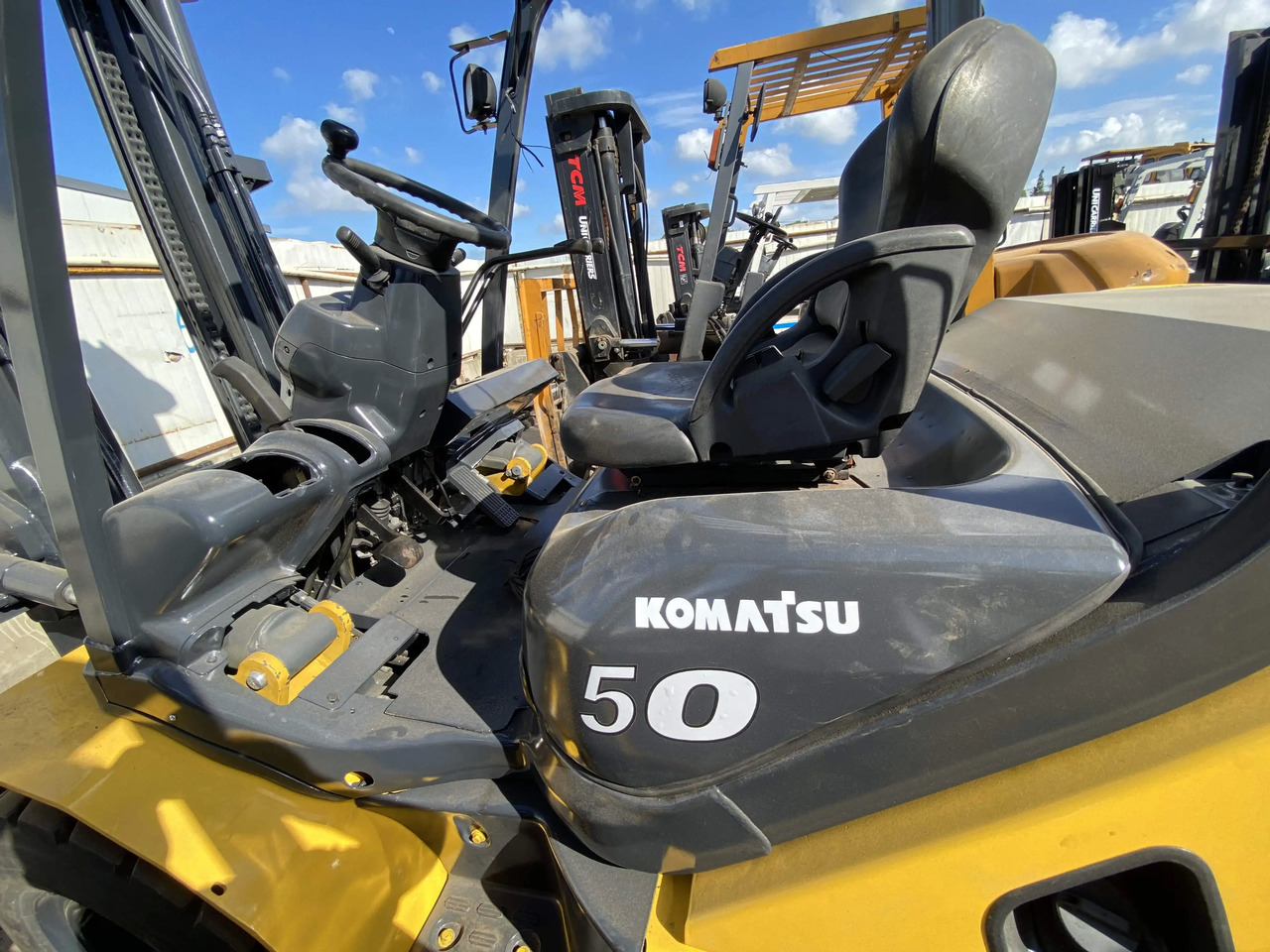 Дизельный погрузчик Cheap price used komatsu diesel forklift fd50 diesel forklift 5 ton for sale: фото 5