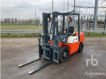 YANGFT CPCD30 (Unused) - Электропогрузчик