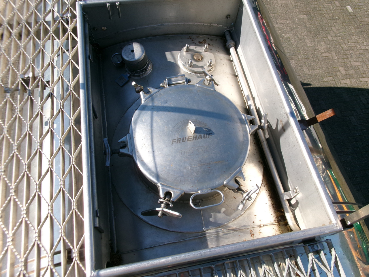 Полуприцеп-цистерна для транспортировки химикатов Crane Fruehauf Chemical tank inox 37.5 m3 / 1 comp + pump: фото 27