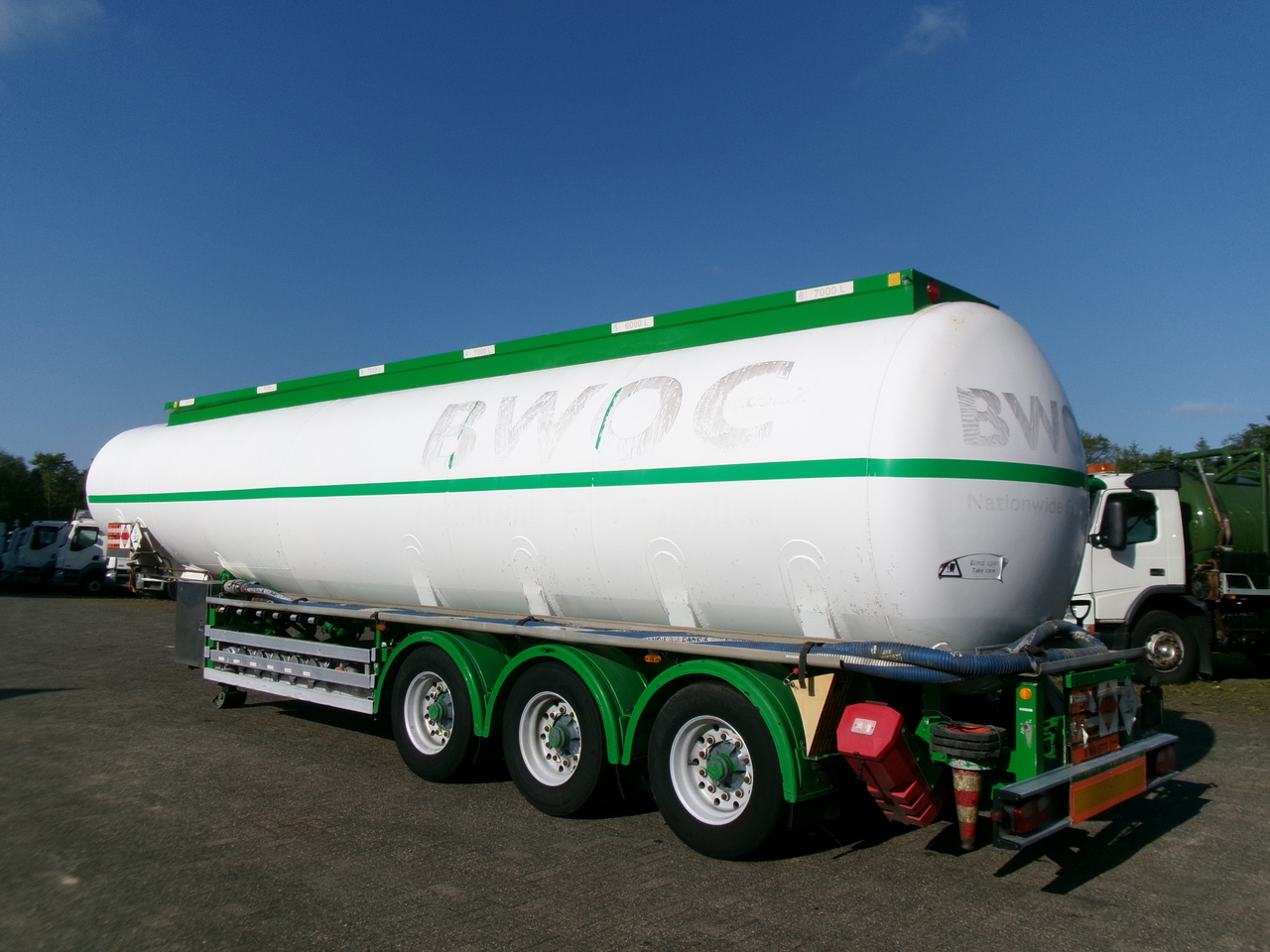 Полуприцеп-цистерна для транспортировки топлива Feldbinder Fuel tank alu 42 m3 / / 6 comp + pump: фото 3