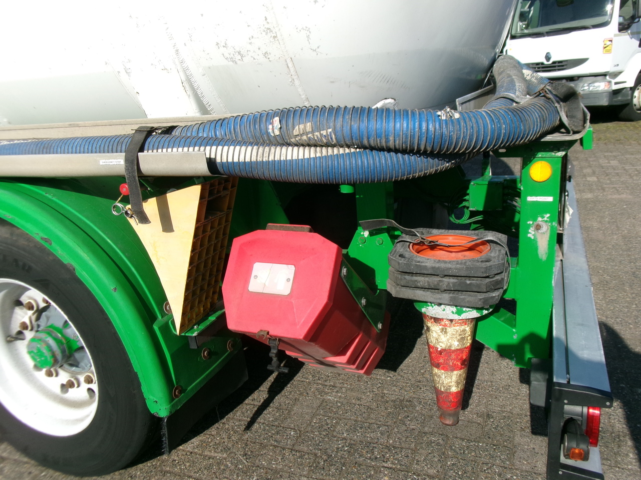 Полуприцеп-цистерна для транспортировки топлива Feldbinder Fuel tank alu 42 m3 / / 6 comp + pump: фото 13