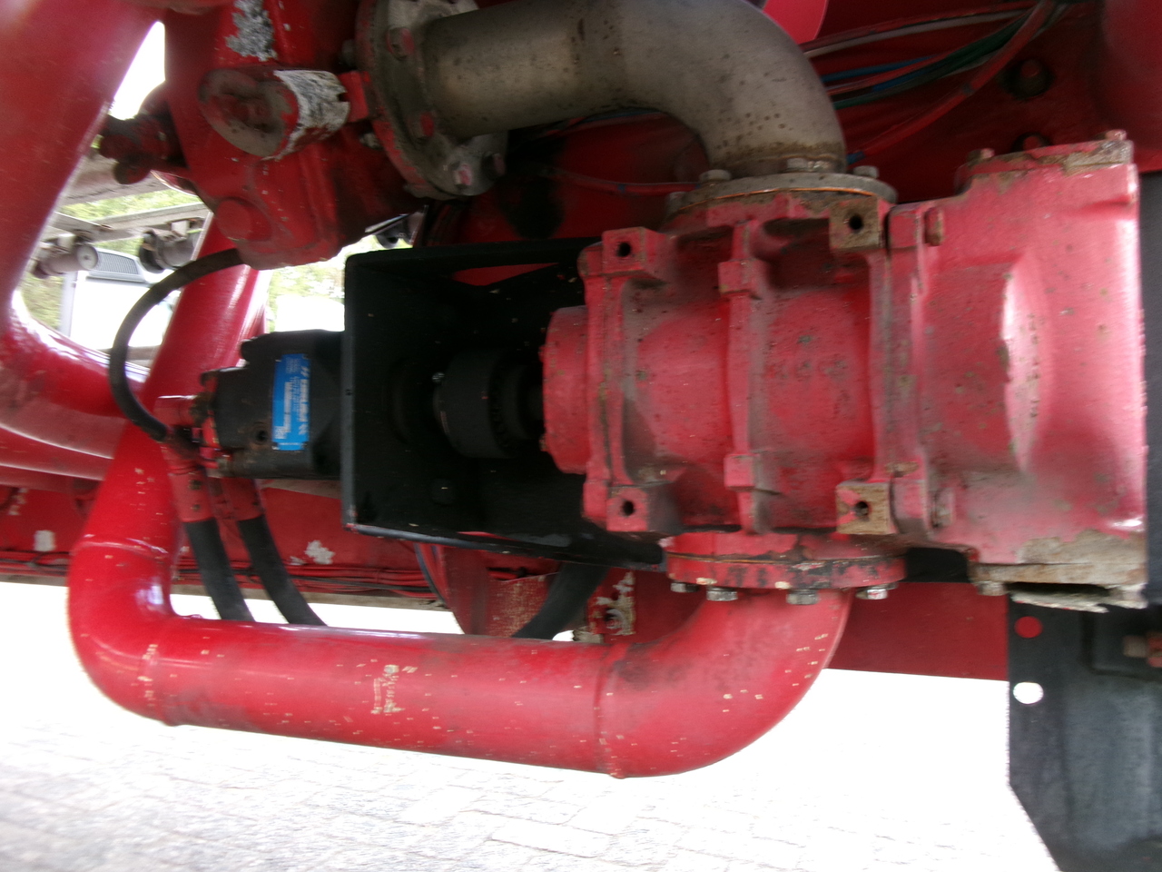 Полуприцеп-цистерна для транспортировки топлива Feldbinder Fuel tank alu 44.6 m3 + pump: фото 12