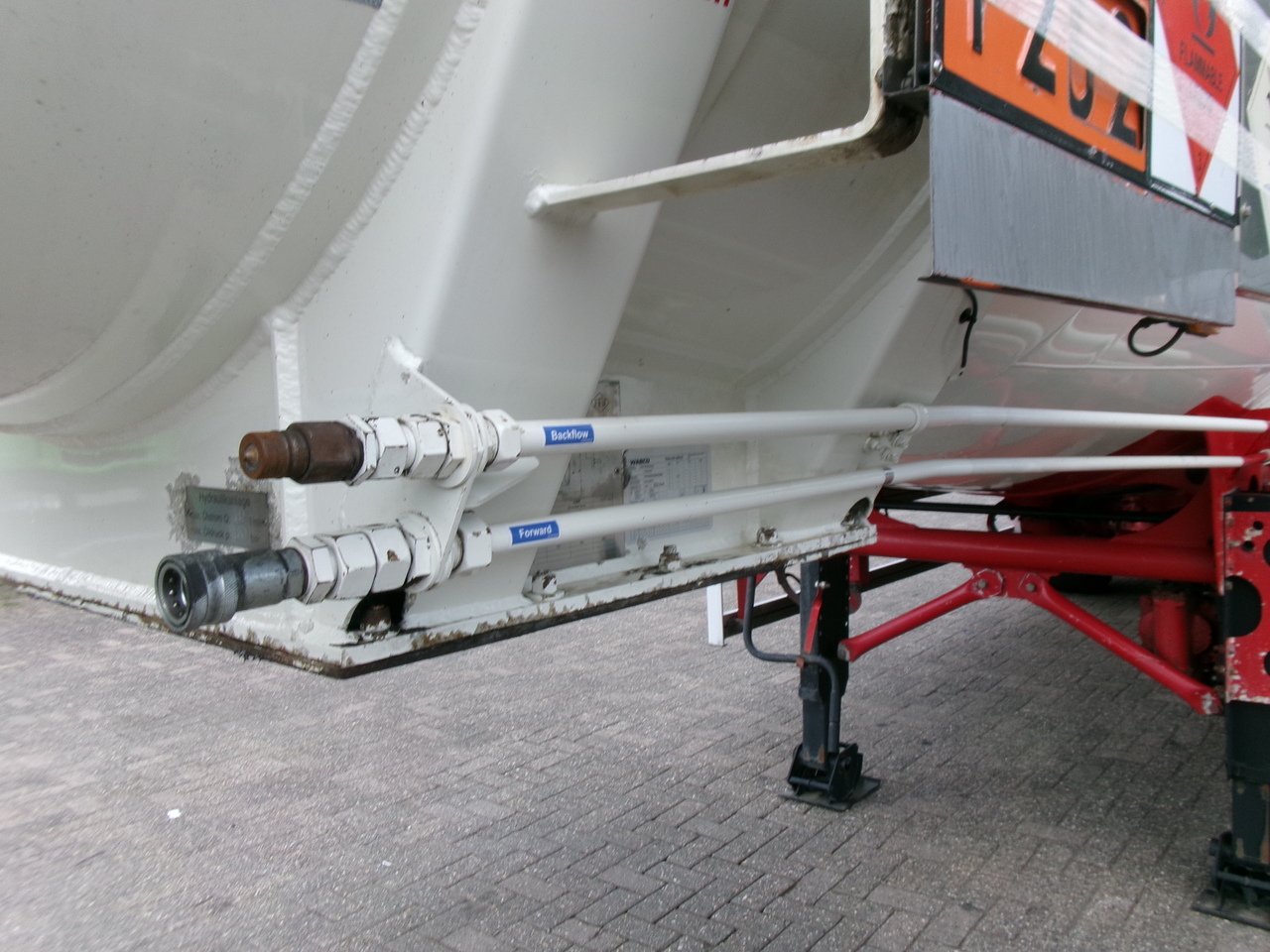 Полуприцеп-цистерна для транспортировки топлива Feldbinder Fuel tank alu 44.6 m3 + pump: фото 8