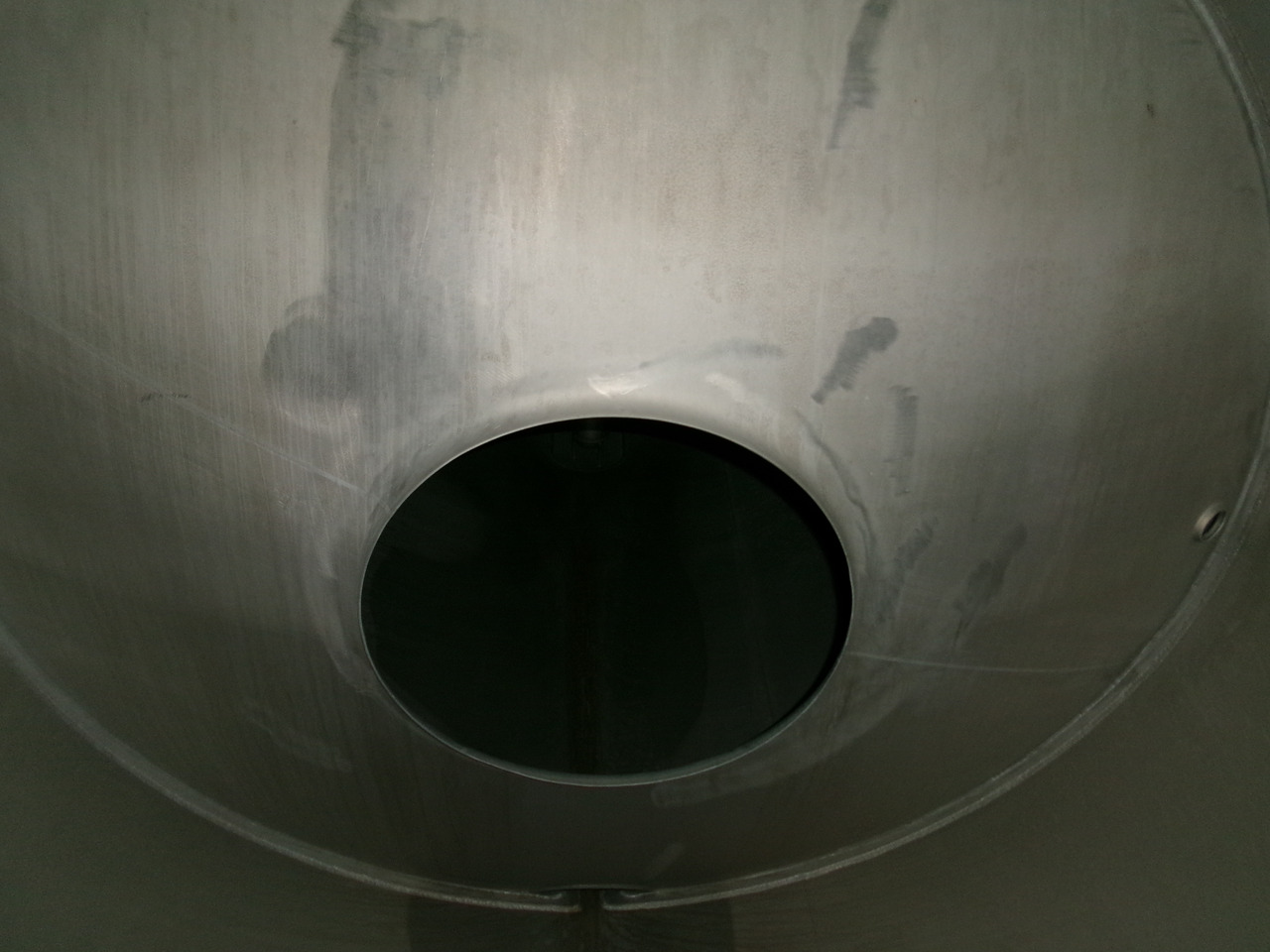 Полуприцеп-цистерна для транспортировки химикатов Magyar Chemical tank inox 29.8 m3 / 1 comp: фото 22
