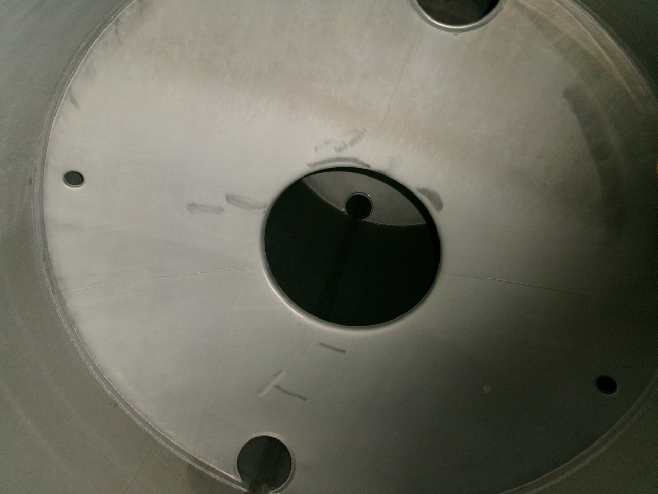 Полуприцеп-цистерна для транспортировки химикатов Magyar Chemical tank inox 29.8 m3 / 1 comp: фото 23