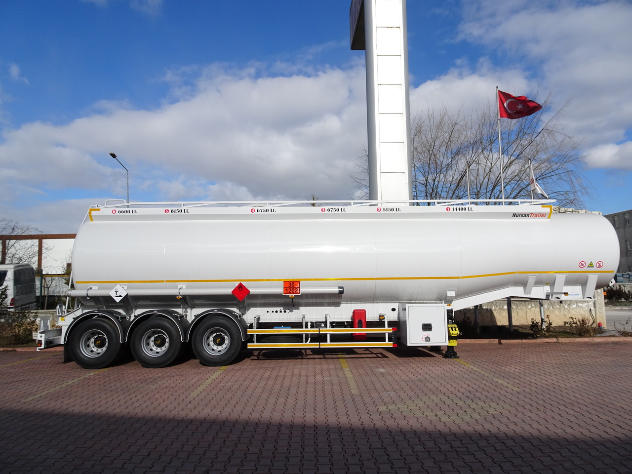 Новый Полуприцеп-цистерна для транспортировки топлива NURSAN Aluminium Fuel Tanker: фото 12