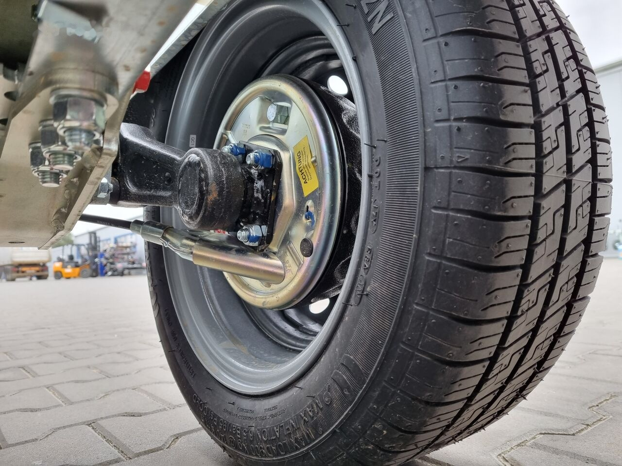 Новый Прицеп для мотоцикла Humbaur HKT 132817 przyczepa opuszczana do przewozu quadów motocykli: фото 20