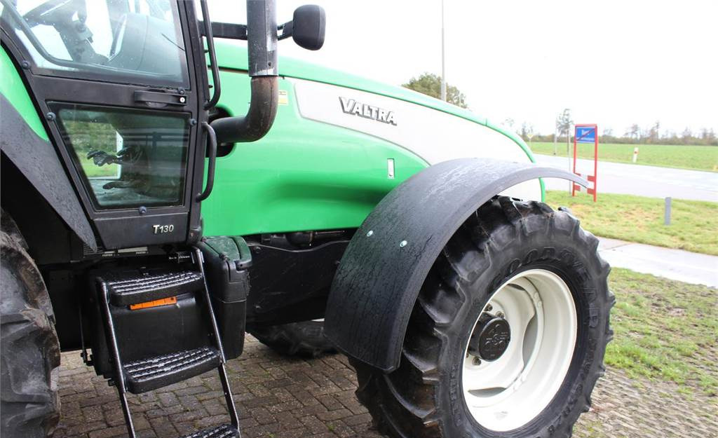 Трактор Valtra Valmet T130 Hitech: фото 5