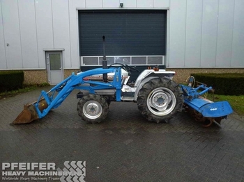 Iseki TL2500, 4x4, Front loader, Cutter. - Трактор