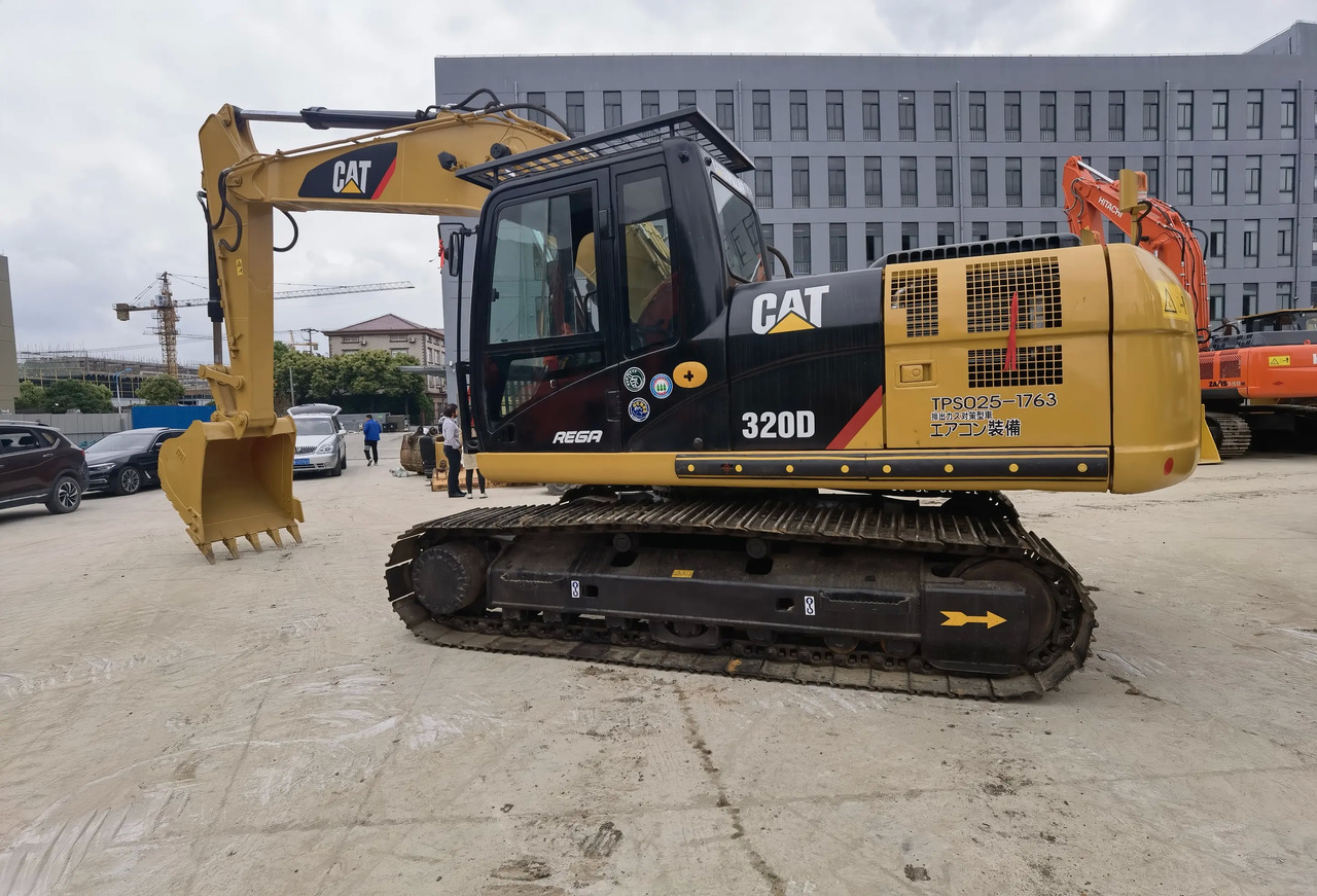 Гусеничный экскаватор CAT used excavators caterpillar 320D 320DL 320D2 crawler excavator machine price china trade: фото 2