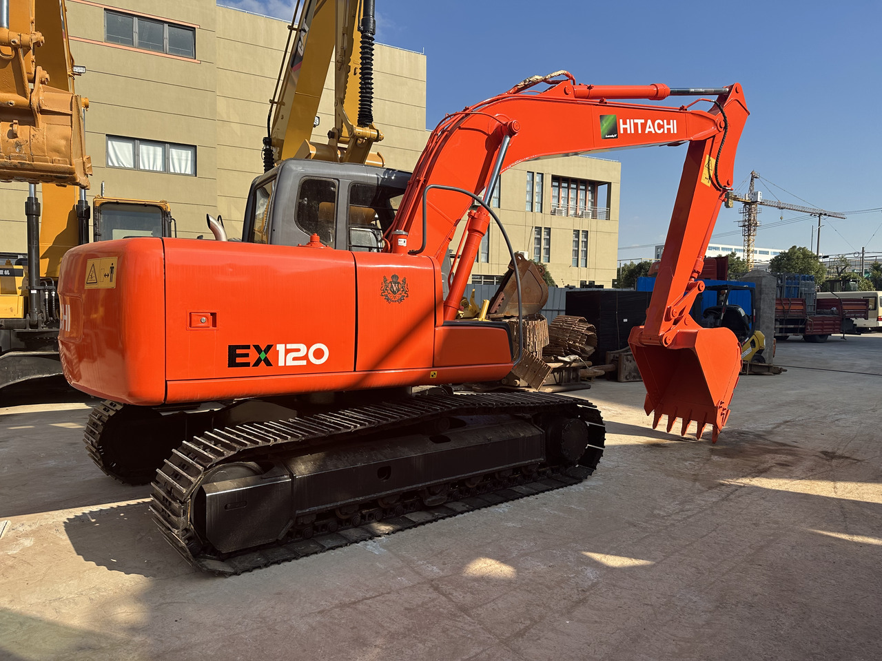 Гусеничный экскаватор Used mini hitachi ex120 excavator Direct injection excavator for sale: фото 11