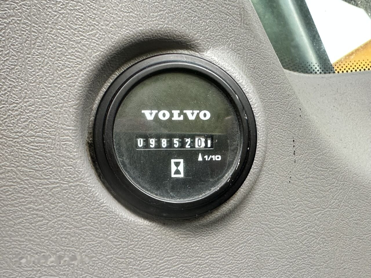 Гусеничный экскаватор Volvo EC 300 EL: фото 41