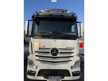 Грузовик с закрытым кузовом MERCEDES-BENZ Actros