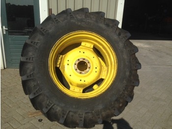 Trelleborg bosbouwbanden - Шина