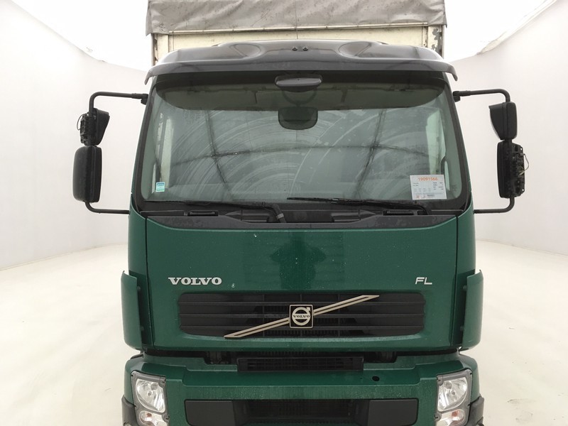 Кабина и интерьер Volvo FL Volvo FL: фото 3