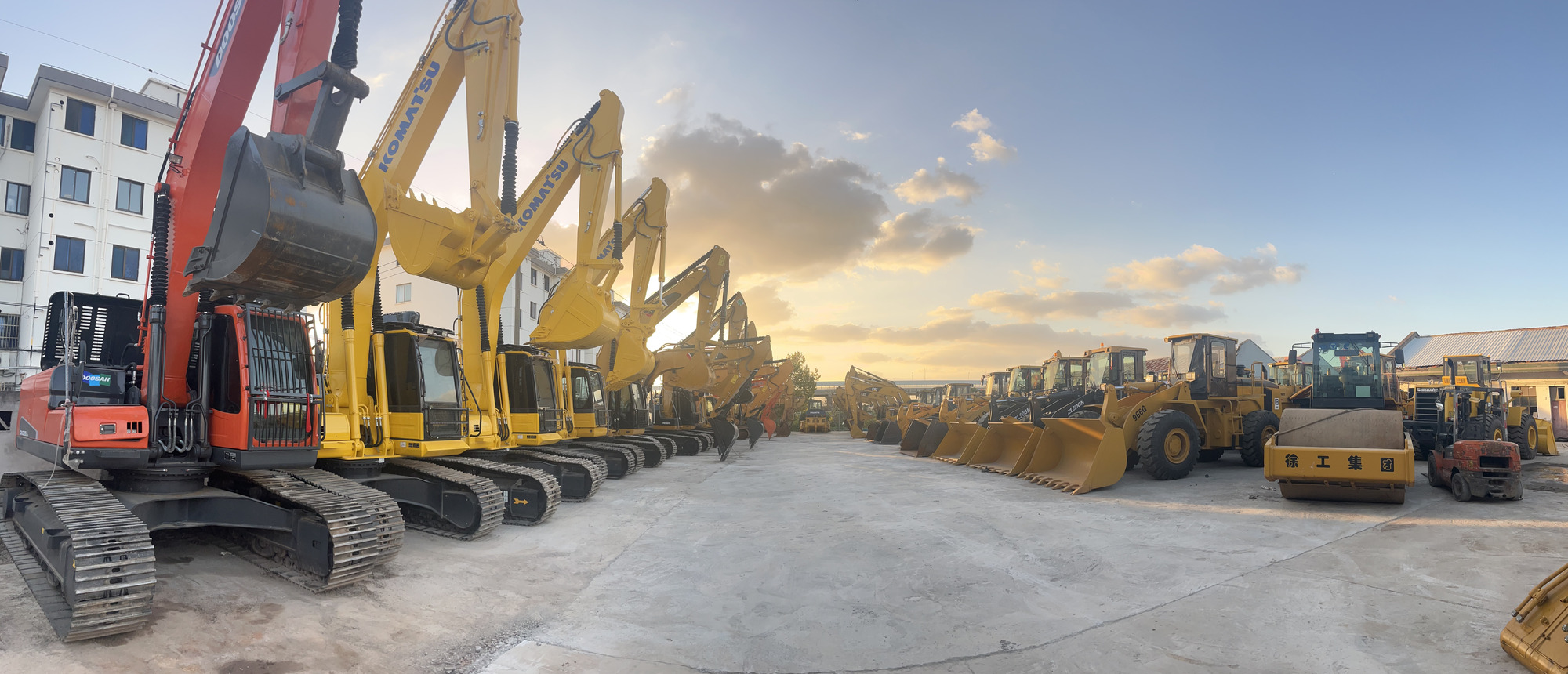 Sunight Development Company Limited - Грузовики undefined: фото 19