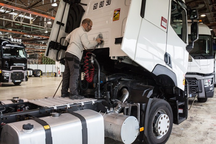 Renault Trucks France - Грузовики - коробка передач: автоматическая undefined: фото 10