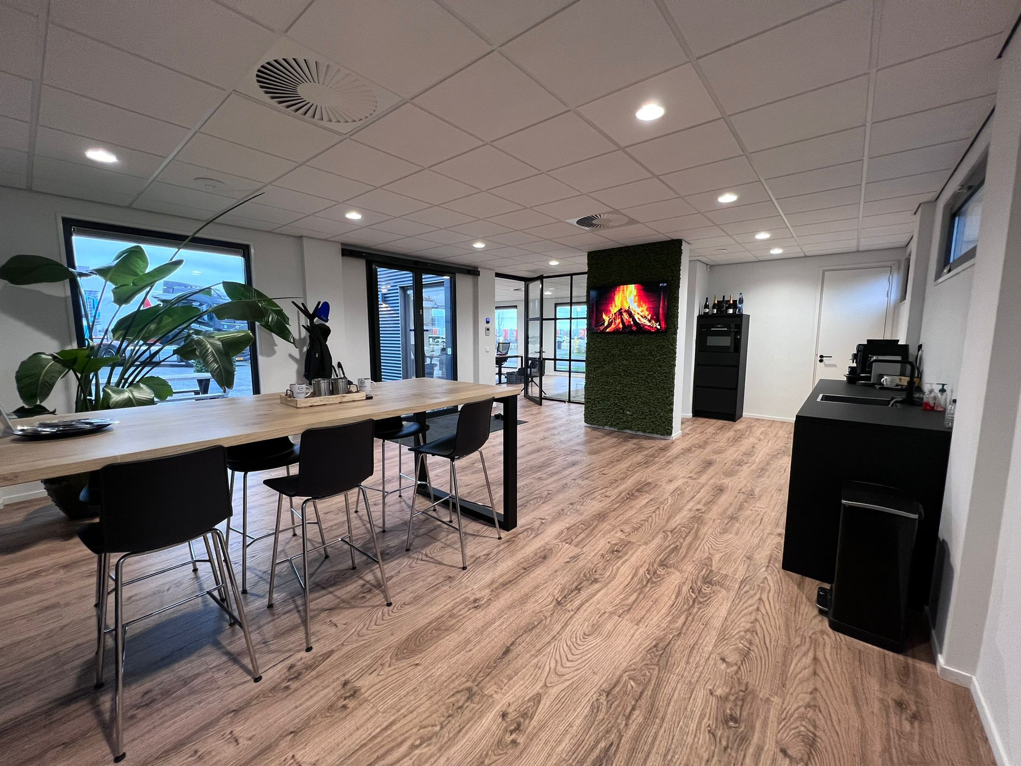 LVS Used TRUCKS undefined: фото 4