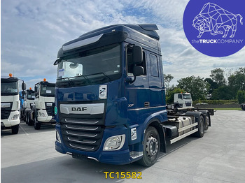 Грузовик-контейнеровоз/ Сменный кузов DAF XF