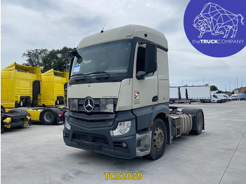 Тягач MERCEDES-BENZ Actros 1843