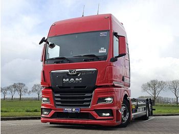 Грузовик-контейнеровоз/ Сменный кузов MAN TGX 26.510