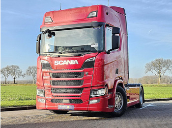 Тягач SCANIA R 460