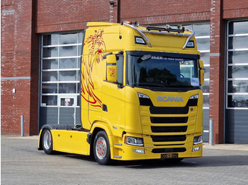 Тягач SCANIA S 500