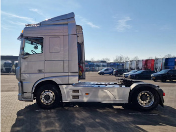 Тягач DAF XF 440 SpaceCab 4x2 - Full spoiler - Alloy wheels - Air horn - Light bar: фото 4