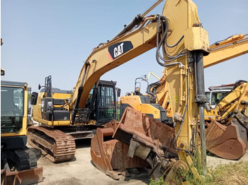 Гусеничный экскаватор CATERPILLAR 320EL