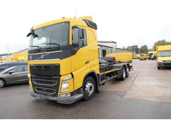 Грузовик-контейнеровоз/ Сменный кузов VOLVO FH