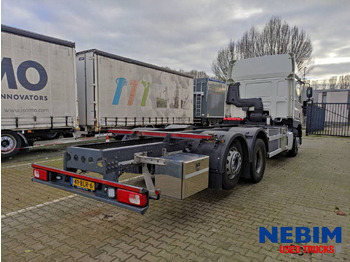 Грузовик-шасси DAF CF 370 6x2 ADR/VLG - AT - 20" Twist locks: фото 2