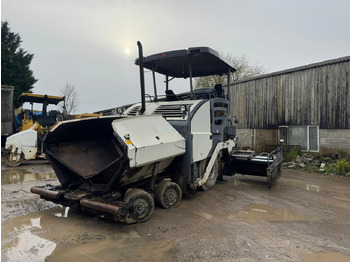 : фото в шапке страницы