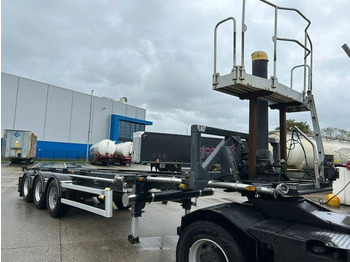 : фото в шапке страницы