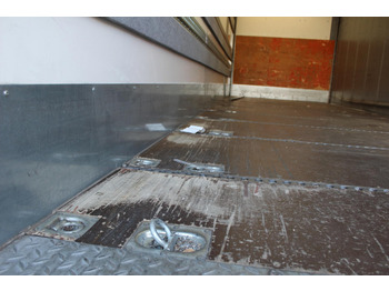 Тентованный грузовик MAN TGM 18.290 Plane-Koffer 7,5 m Klima 499TKm: фото 3 Тентованный грузовик MAN TGM 18.290 Plane-Koffer 7,5 m Klima 499TKm: фото 3