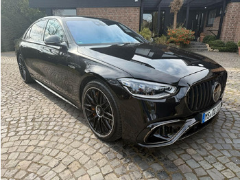 Седан MERCEDES-BENZ