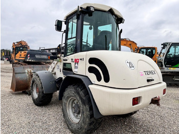 Колёсный погрузчик TEREX